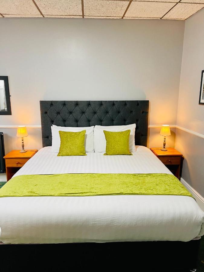 Palm Court B&B Ilfracombe Esterno foto
