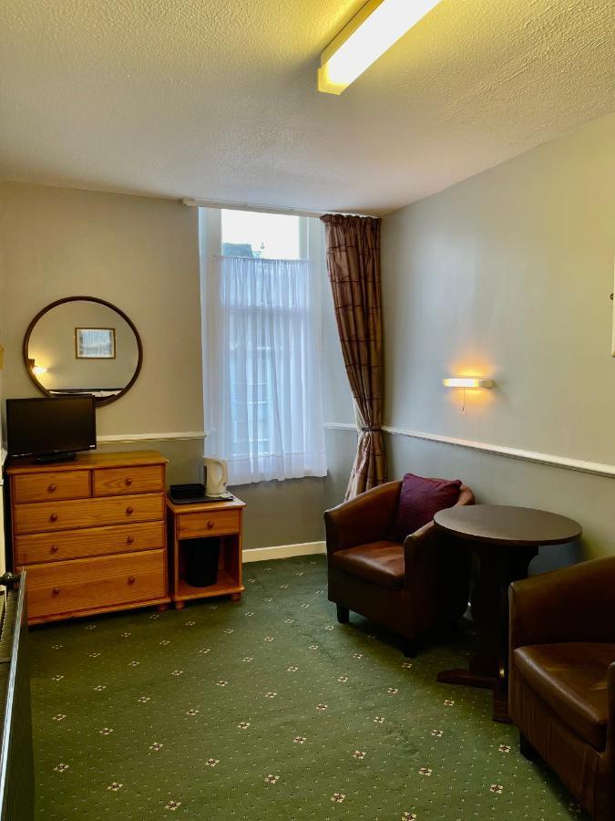 Palm Court B&B Ilfracombe Esterno foto