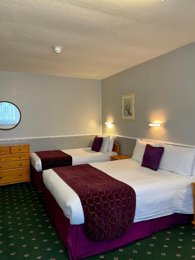 Palm Court B&B Ilfracombe Esterno foto