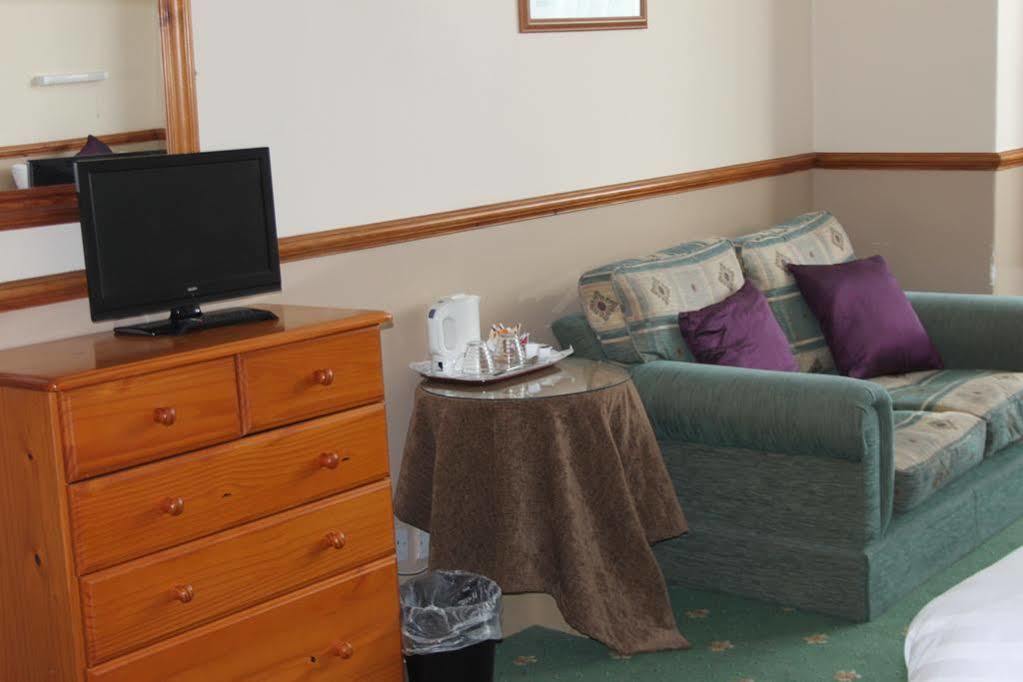 Palm Court B&B Ilfracombe Esterno foto